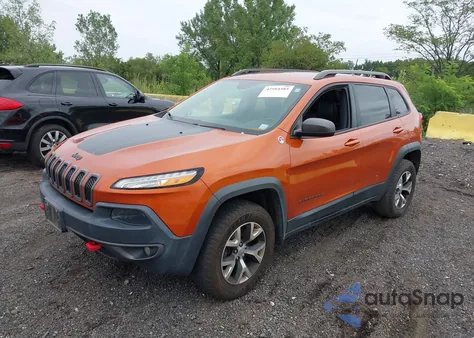 2016 Jeep Cherokee Trailhawk z USA, uszkodzony, nr VIN 1C4PJMBS6GW131829
